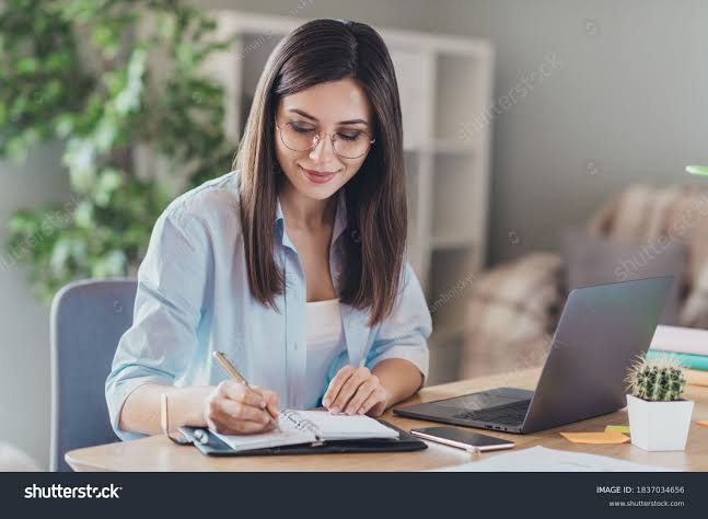 Receptionist girl required for chelawat hospital