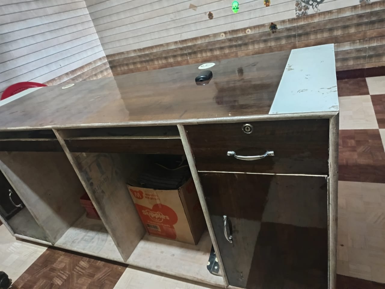 Best A1 Condition Computer Desk